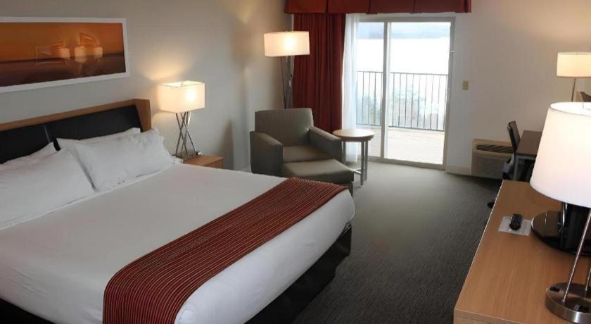 Holiday Inn Express Munising-Lakeview Hotel By Ihg Luaran gambar